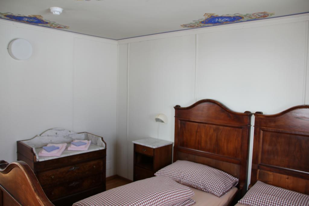 Albergo San Gottardo أيرولو الغرفة الصورة